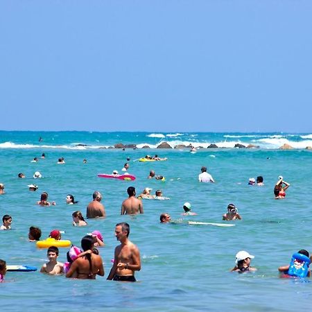 Isramax Low-Cost Apartment Near The Sea. Бат-Ям Екстер'єр фото