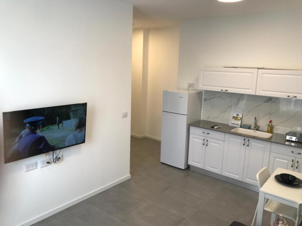 Isramax Low-Cost Apartment Near The Sea. Бат-Ям Екстер'єр фото